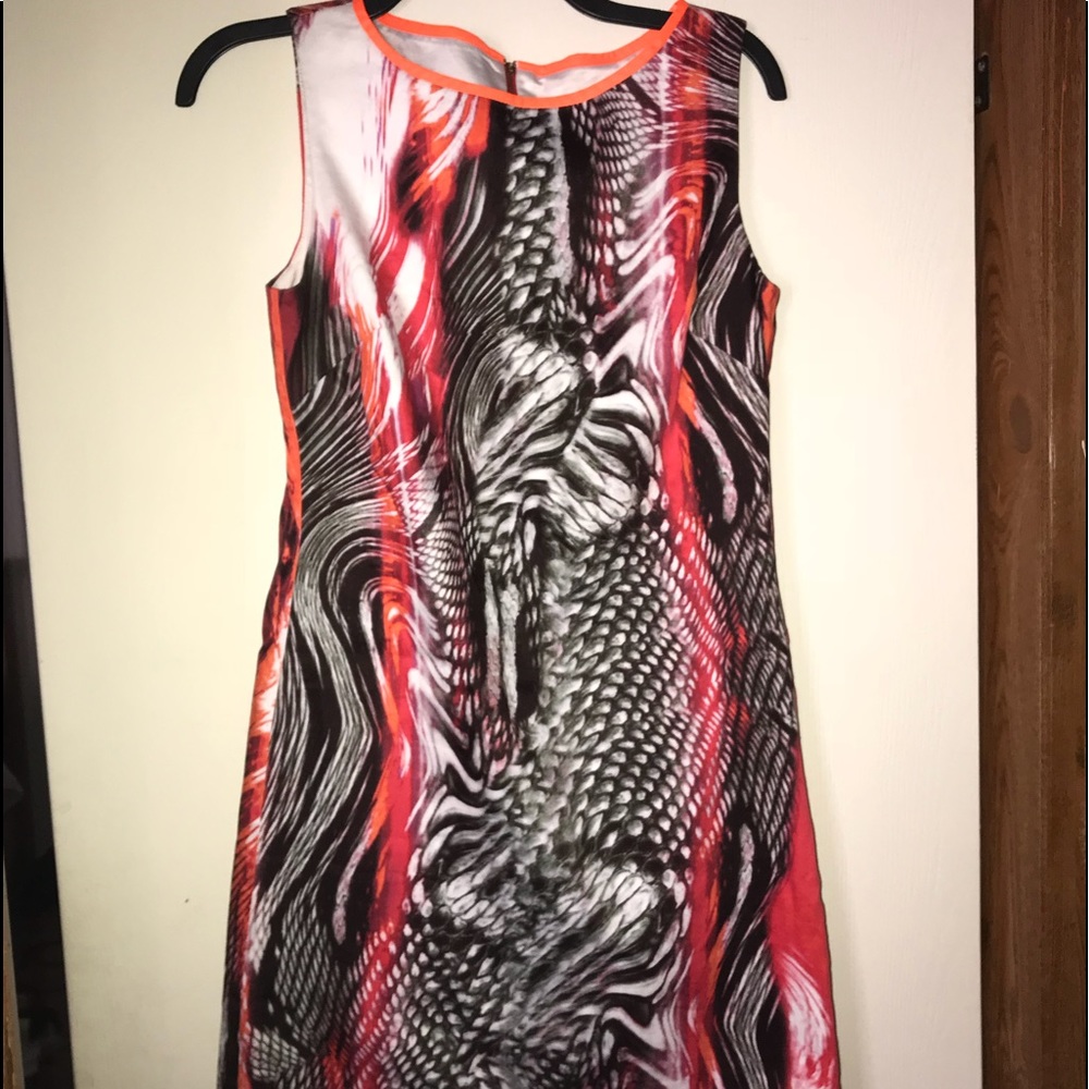Women’s shift dress